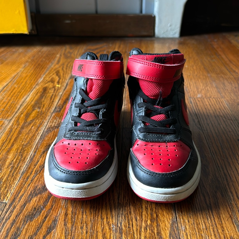 Nike toddler/little boy high tops- EUC!